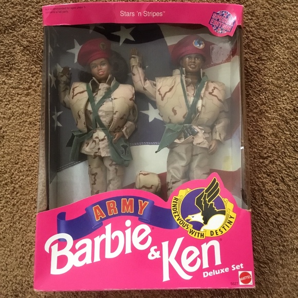 Barbie & Ken Dolls Special Edition Deluxe set U.S.Army African Americans 1992 - Picture 8 of 10